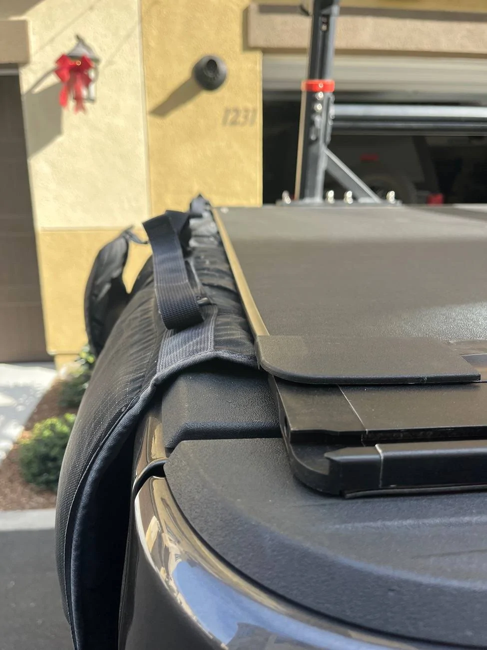 Jeep Gladiator Bak Revolver+Amazon bed rack+tailgate pad IMG_1438