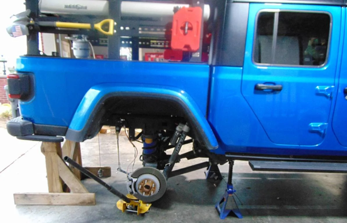 Jeep Gladiator 2022 AEV Gladiator Rubicon build DSC02772 (Medium)