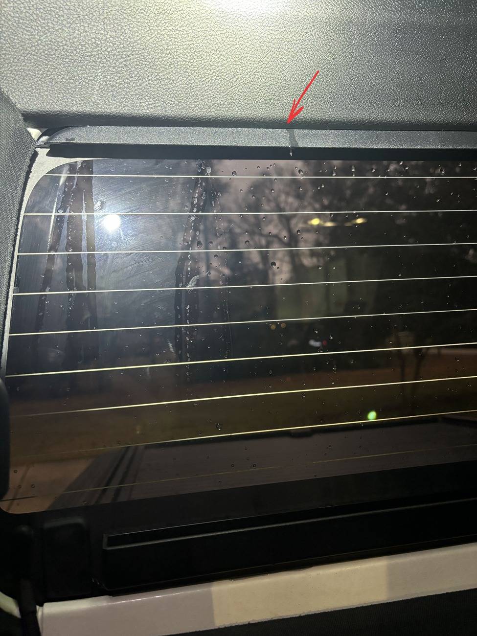 Jeep Gladiator Leak at Rear Window IMG_3763