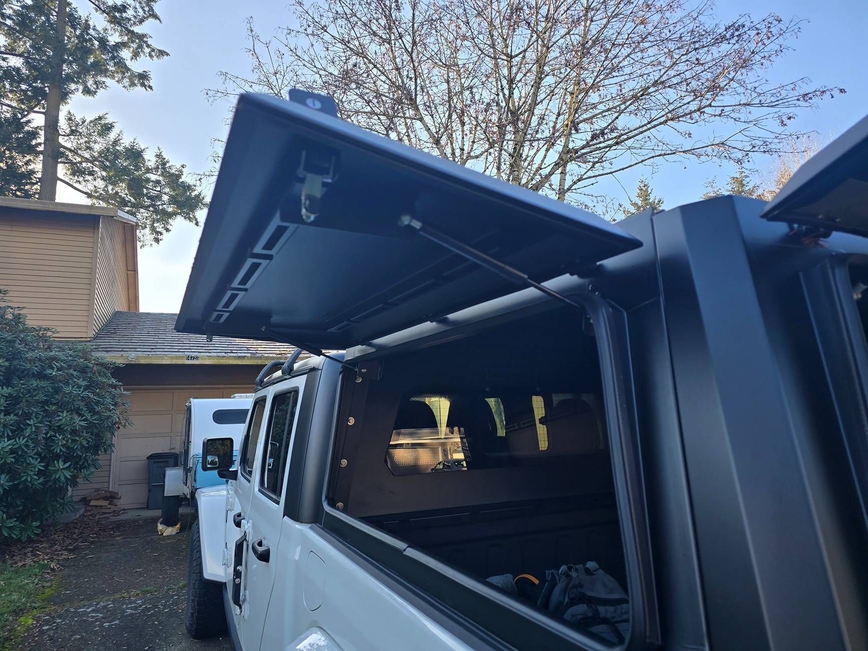 Jeep Gladiator ARE camper shell lack of QC- - update! 20241211_123827