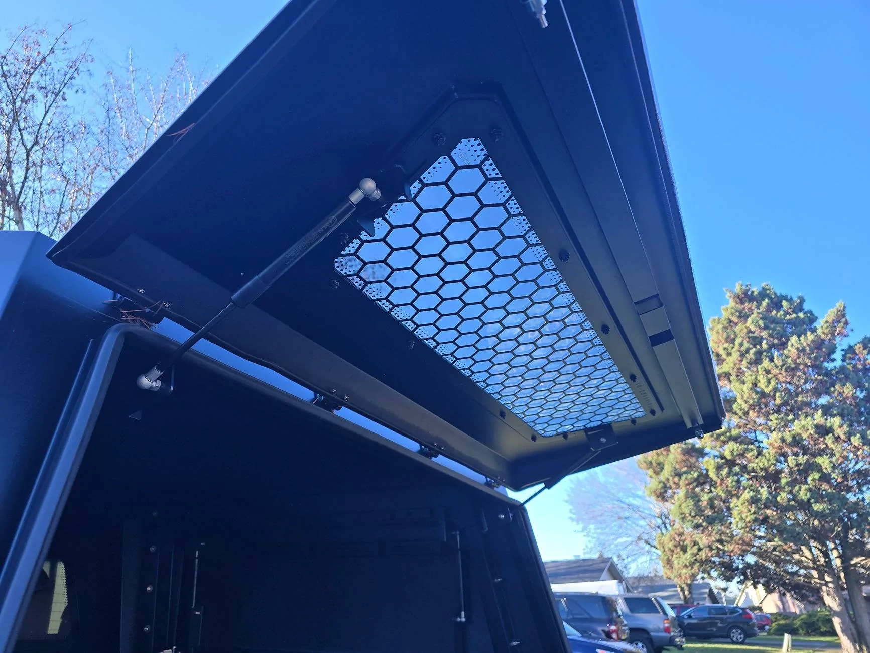 Jeep Gladiator ARE camper shell lack of QC- - update! 20241211_123843