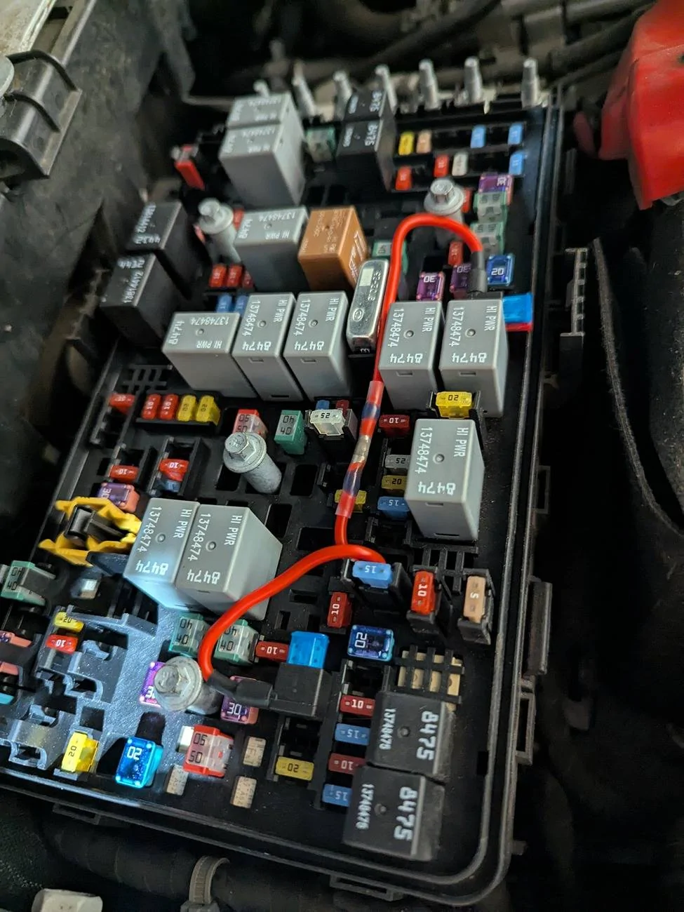 Jeep Gladiator Making Center Console USB Switched 1000002581
