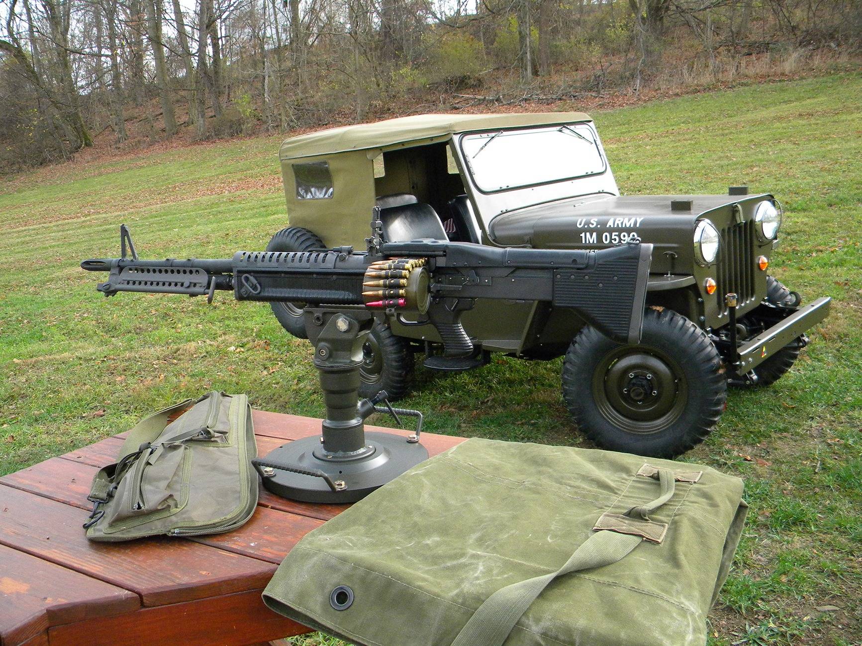 Jeep Gladiator At-The-Ready pistol mount [⚠️ ADMIN WARNING: Storage / Mount Talk Only -- No Glorification, States, Laws, Permits, Politics or Usage Discussions] DSCN5896.JPG