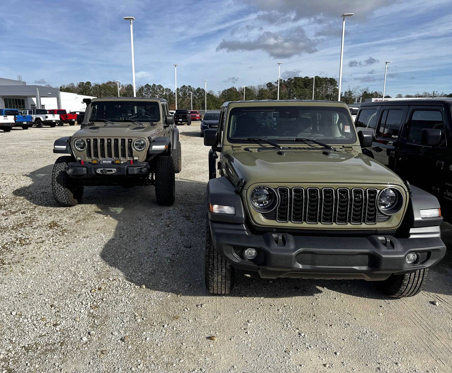 Jeep Gladiator Gator vs. 41 -- color comparison photos IMG_0850