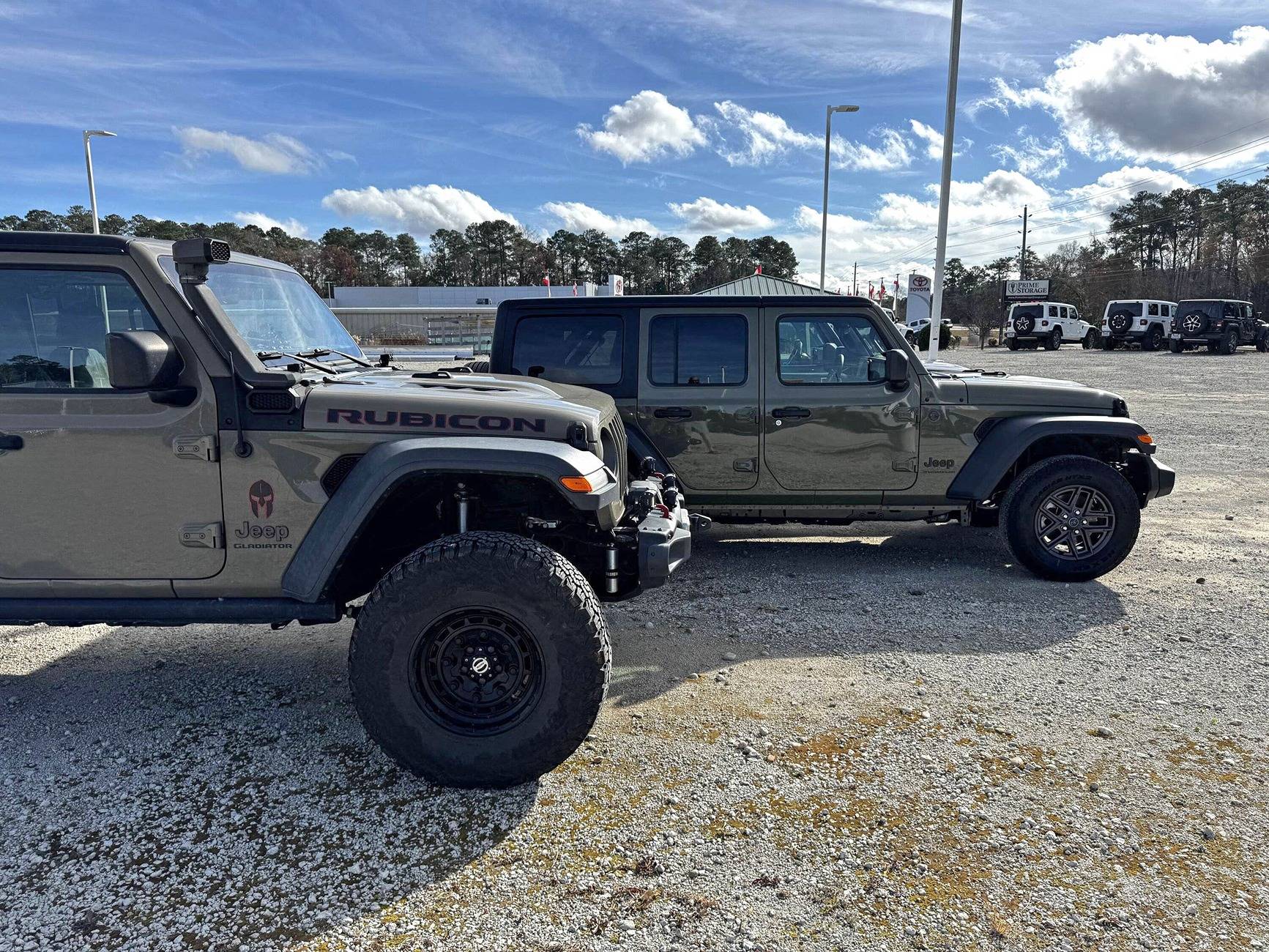 Jeep Gladiator Gator vs. 41 -- color comparison photos IMG_0851