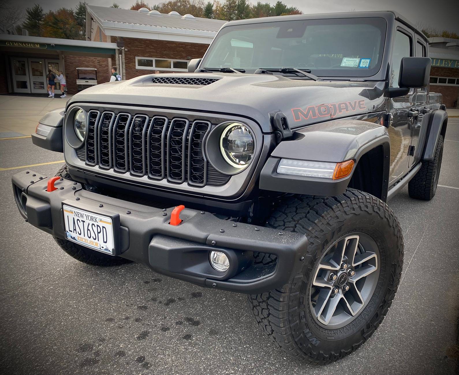 Jeep Gladiator Anyone with a 2024 Mojave X yet? IMG_3498