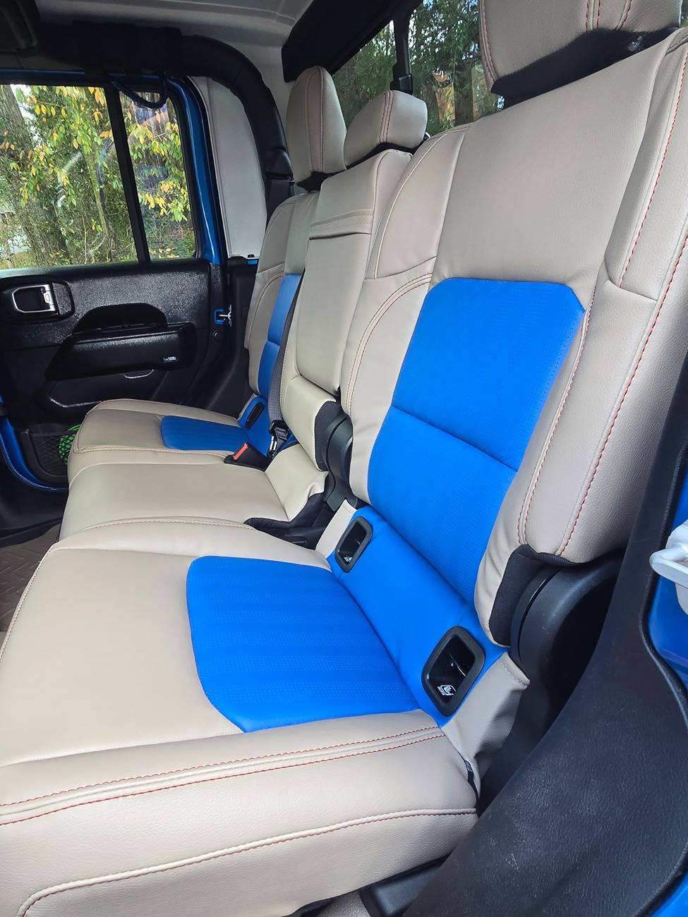 Jeep Gladiator Just got news Katzkins installed 20241218_113859