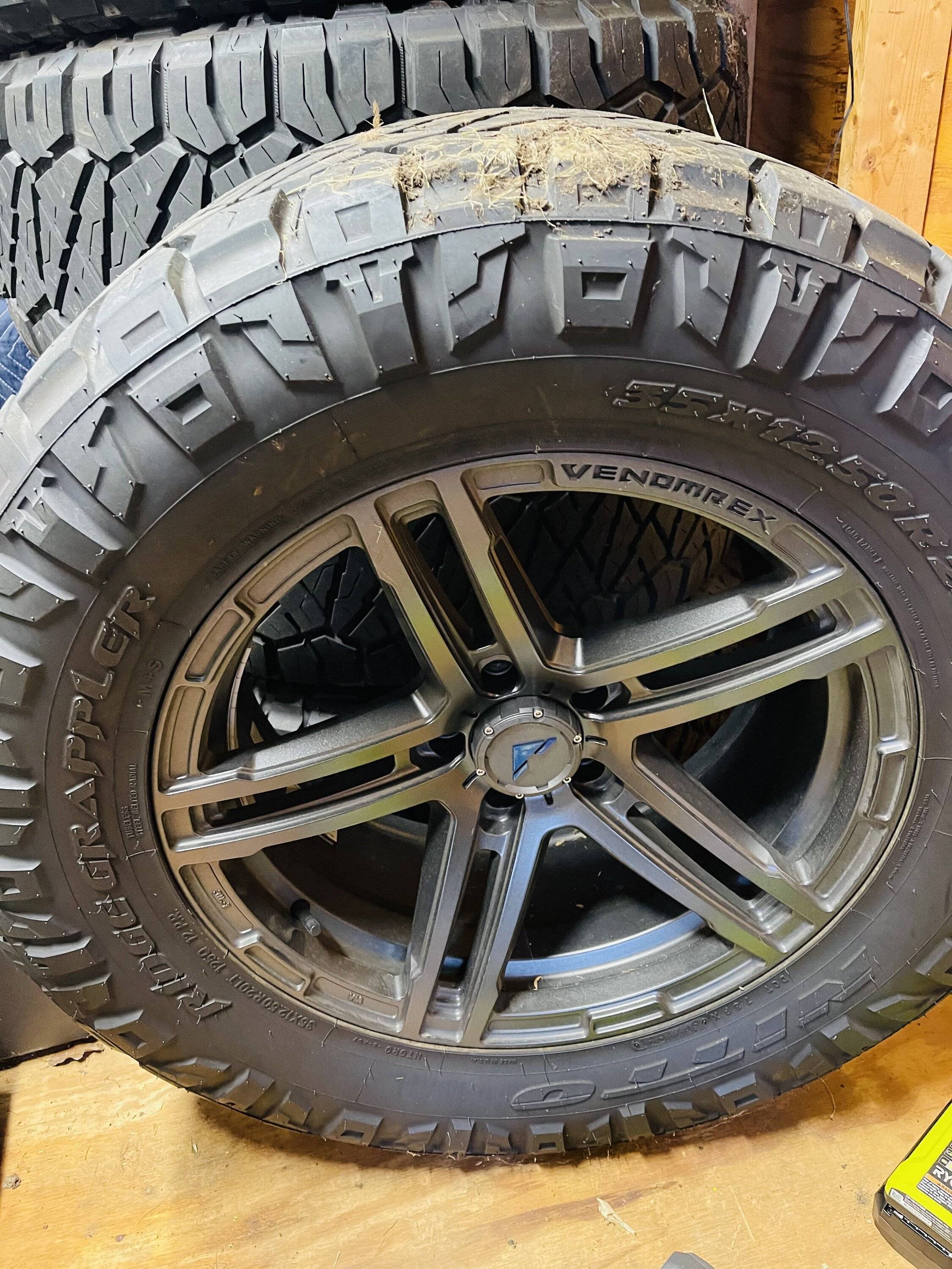 Jeep Gladiator 5 Nitto Ride Grappler 35x12.5x20 Tires with 5 Venomrex Wheels IMG_6802