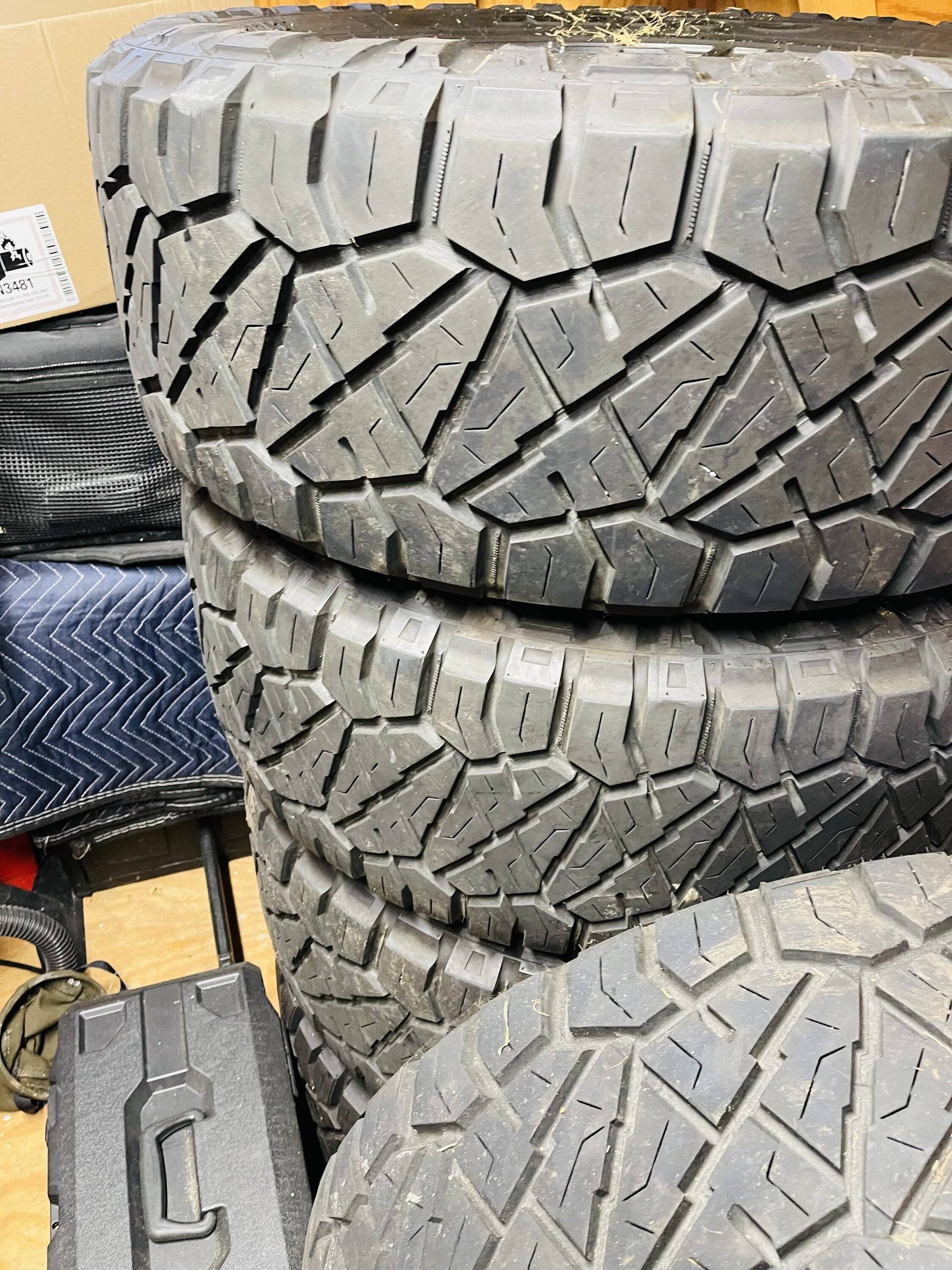 Jeep Gladiator 5 Nitto Ride Grappler 35x12.5x20 Tires with 5 Venomrex Wheels IMG_6803