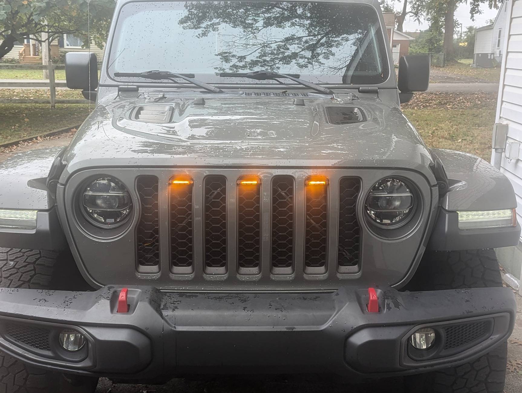 Jeep Gladiator Can I add a front camera PXL_20240925_152412595_MP