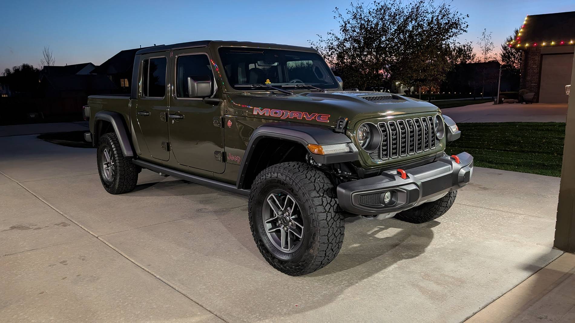 Jeep Gladiator SARGE GREEN Gladiator club PXL_20241124_234512118.MP