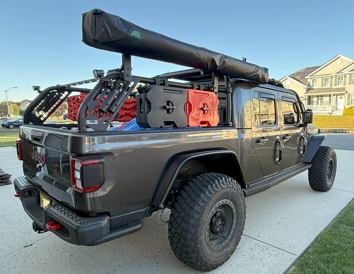 Jeep Gladiator Metalcloak Fender and Inner Fenders with TeraFlex Rear Forged Sway Bar Kit and Falcon Shocks Installed Side view 2