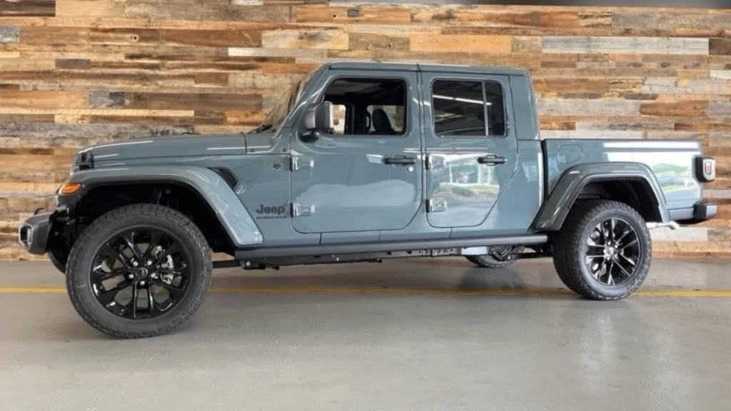 Jeep Gladiator New Gladiator Nighthawk Owner IMG_0141-2