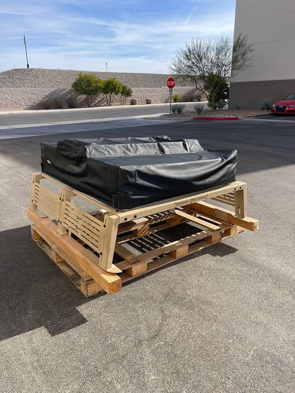 Jeep Gladiator Rebel Off Road XPLOR Bed Rack w/ Smittybilt Tent T1