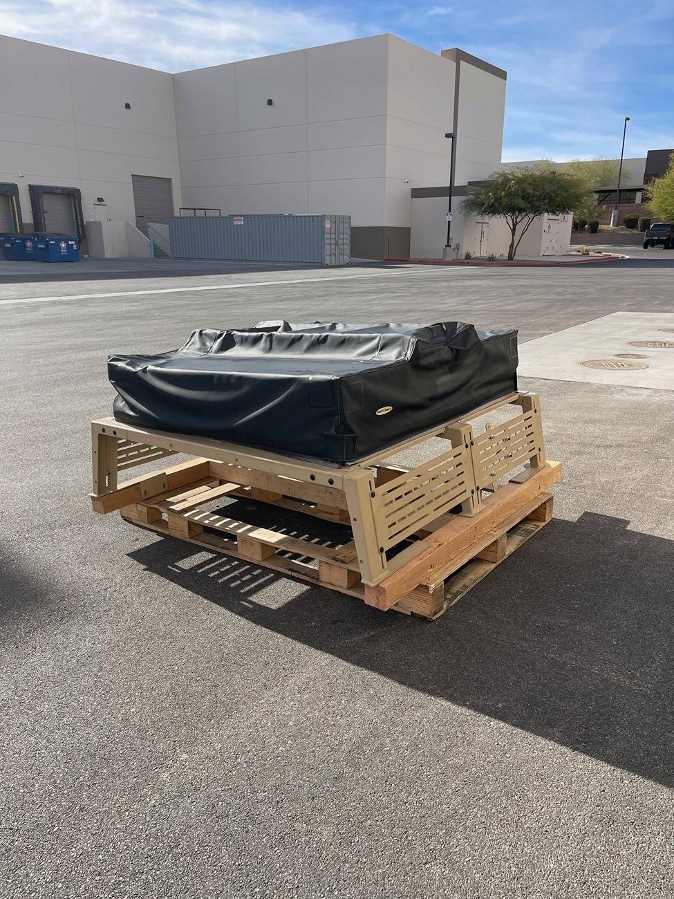 Jeep Gladiator Rebel Off Road XPLOR Bed Rack w/ Smittybilt Tent T4