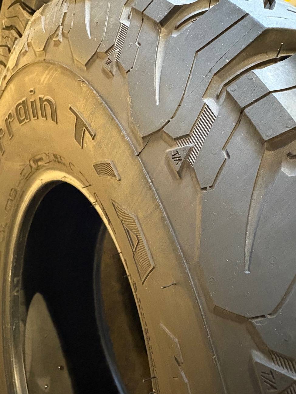 Jeep Gladiator BF Goodrich KO2 - 37x12.5r17 - Set of 5 IMG_0097