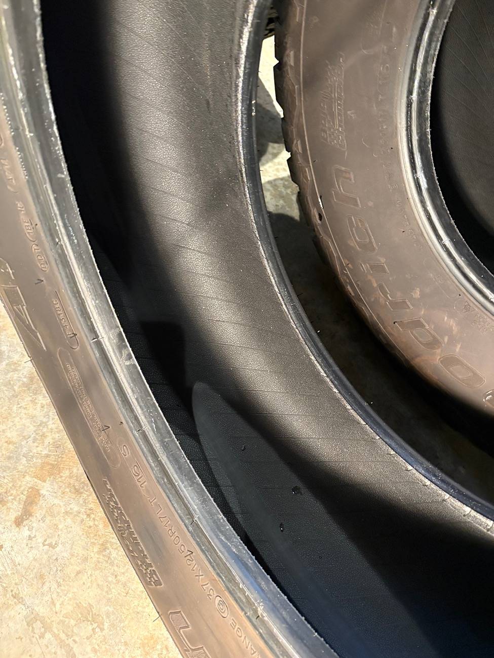 Jeep Gladiator BF Goodrich KO2 - 37x12.5r17 - Set of 5 IMG_0094