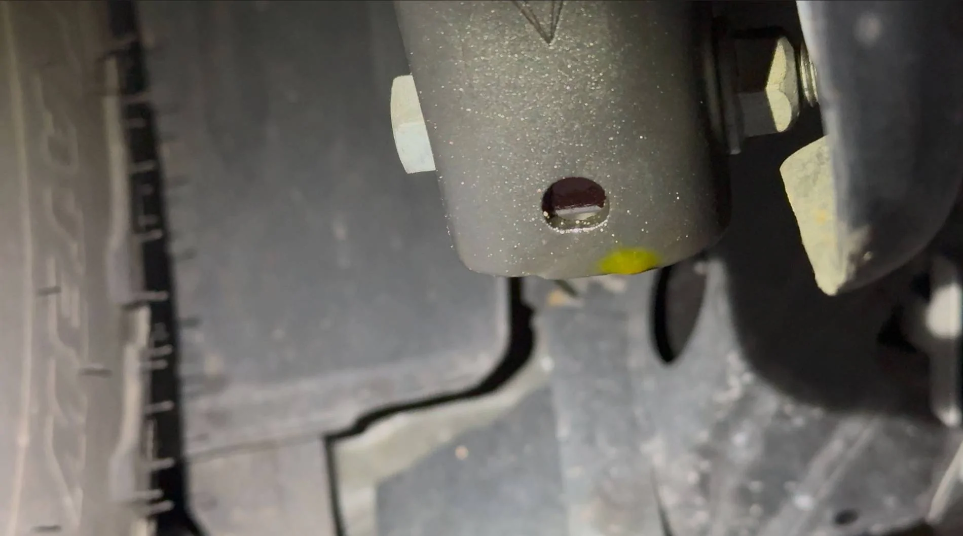 Jeep Gladiator Leaking Green Fluid on Passenger Shock Mount jeep_front
