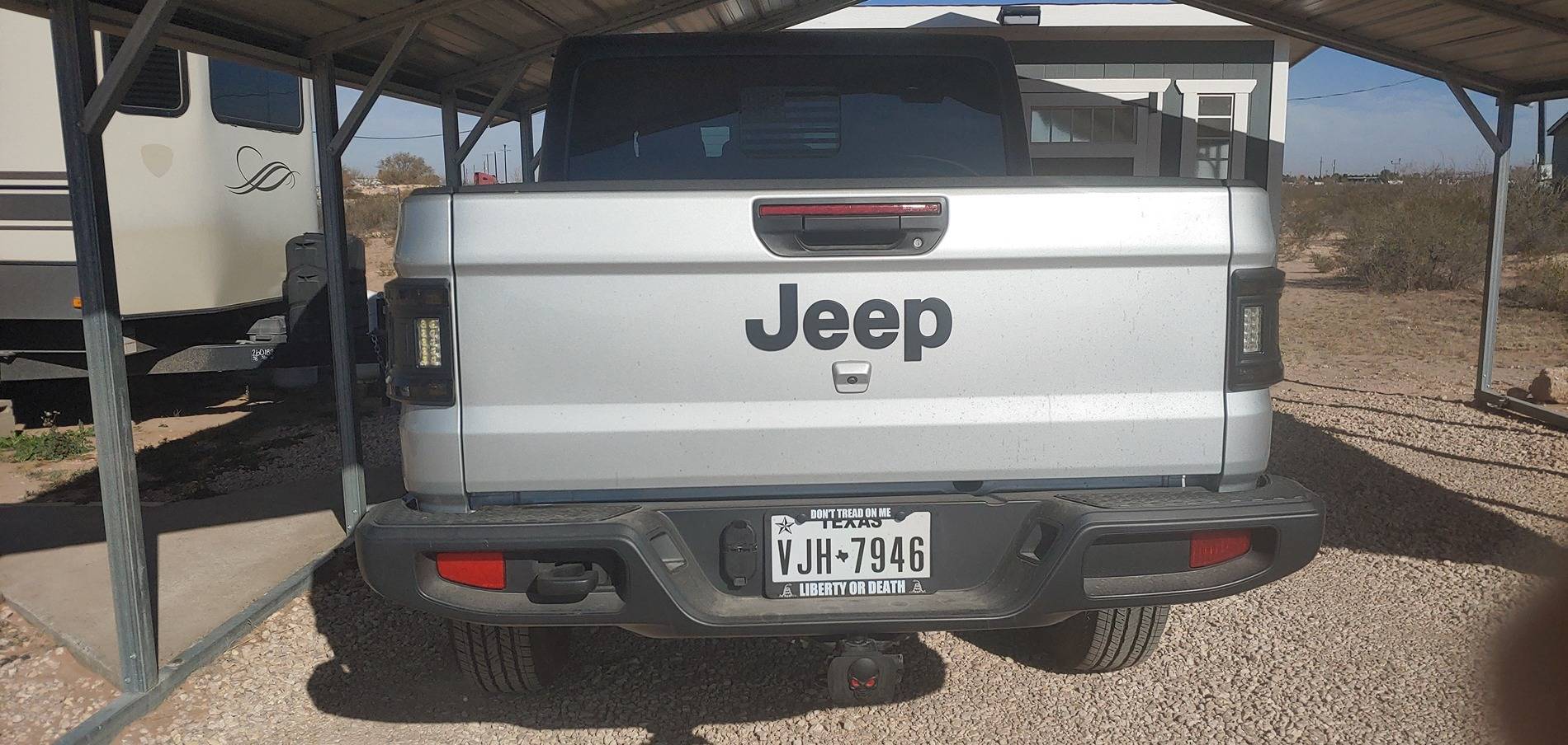 Jeep Gladiator Flush tails! 1215241107