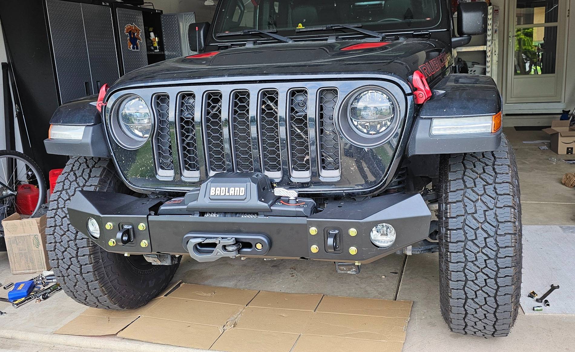 Jeep Gladiator Looking for stubby bumper with recessed winch mount between frame rails 20240721_161917