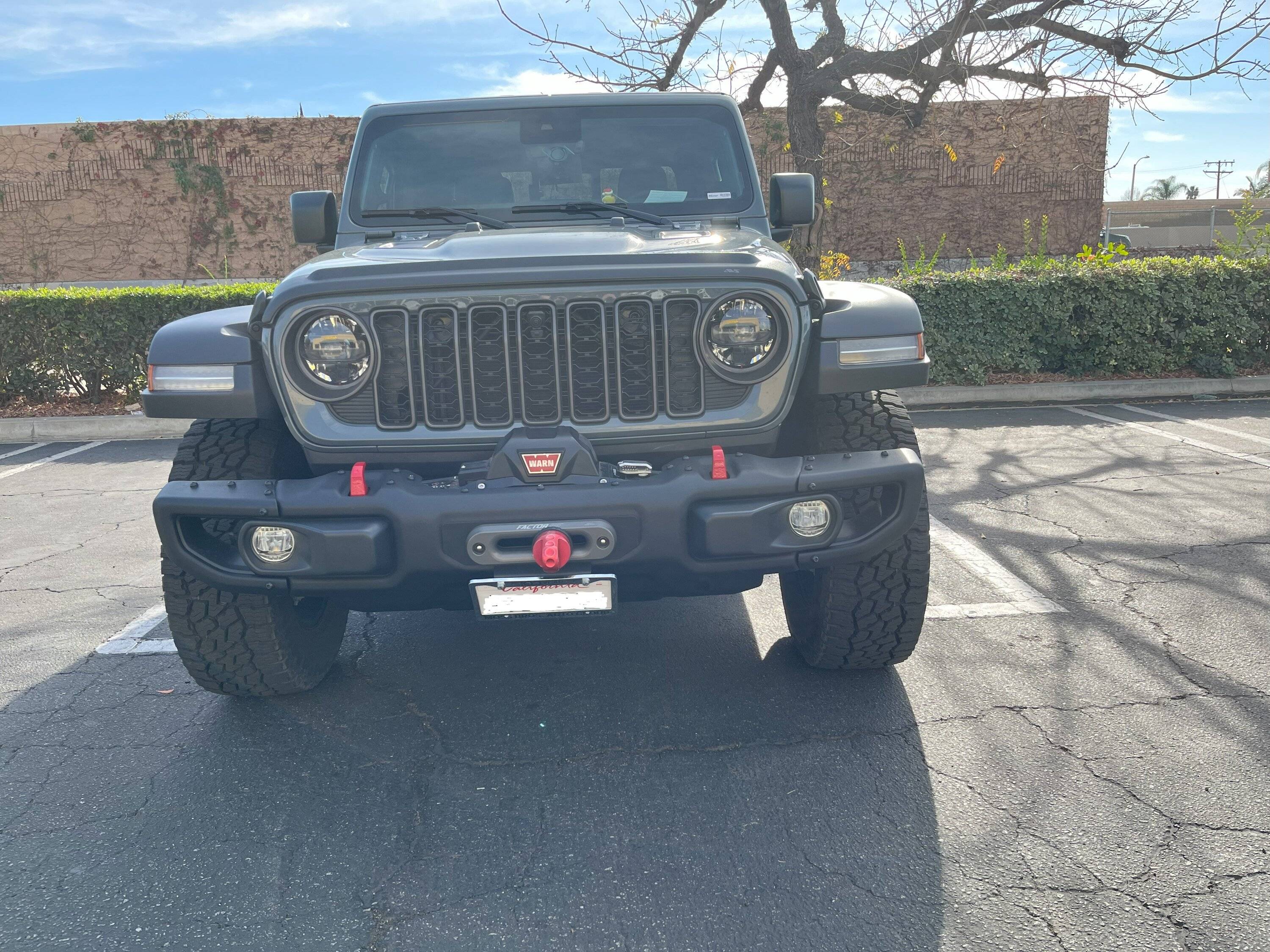 Jeep Gladiator Got my winch installed on my steel winch bumper this week. 👍 IMG_1021