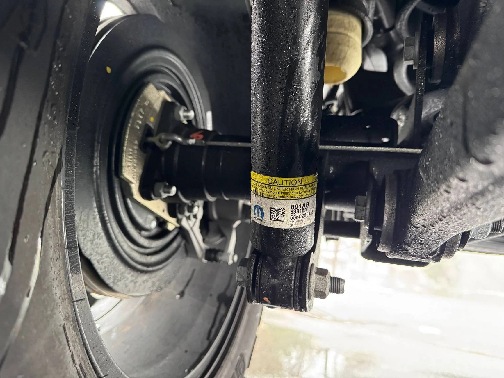 Jeep Gladiator Mojave rear springs standard on 2024 Gladiator Sport Nighthawk? IMG_0287