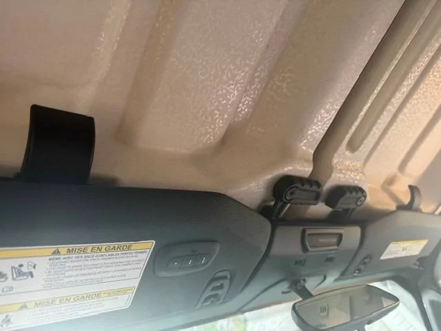 Jeep Gladiator 2020 Jeep $31,000 Gladiator Sport S with Max Tow Package AND camper top Jeep 15