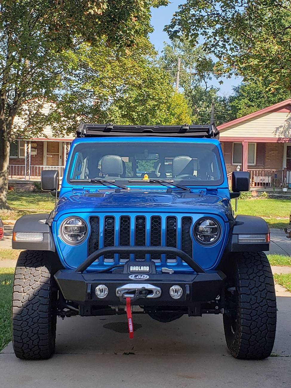 Jeep Gladiator Looking for stubby bumper with recessed winch mount between frame rails 20210918_161223