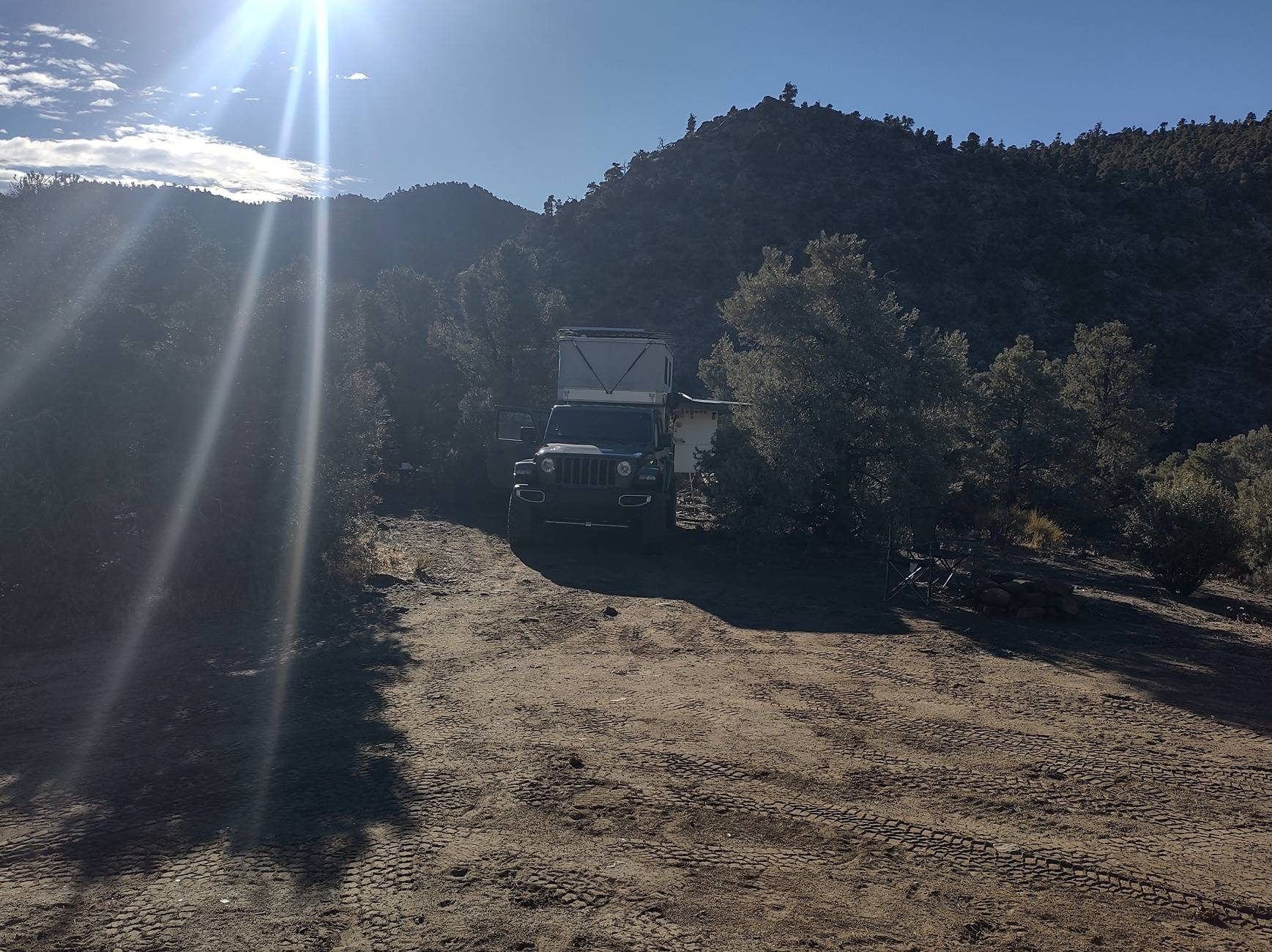 Jeep Gladiator OVRLND Camper roll call IMG_20241226_093258537_HDR