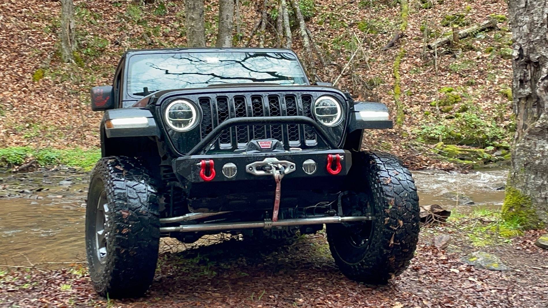 Jeep Gladiator Looking for stubby bumper with recessed winch mount between frame rails IMG_0050
