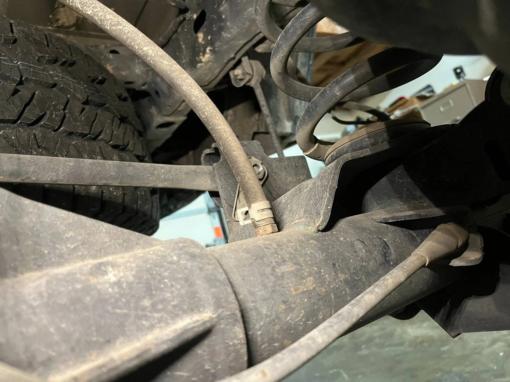 Jeep Gladiator Rear Axle Hose IMG_9871