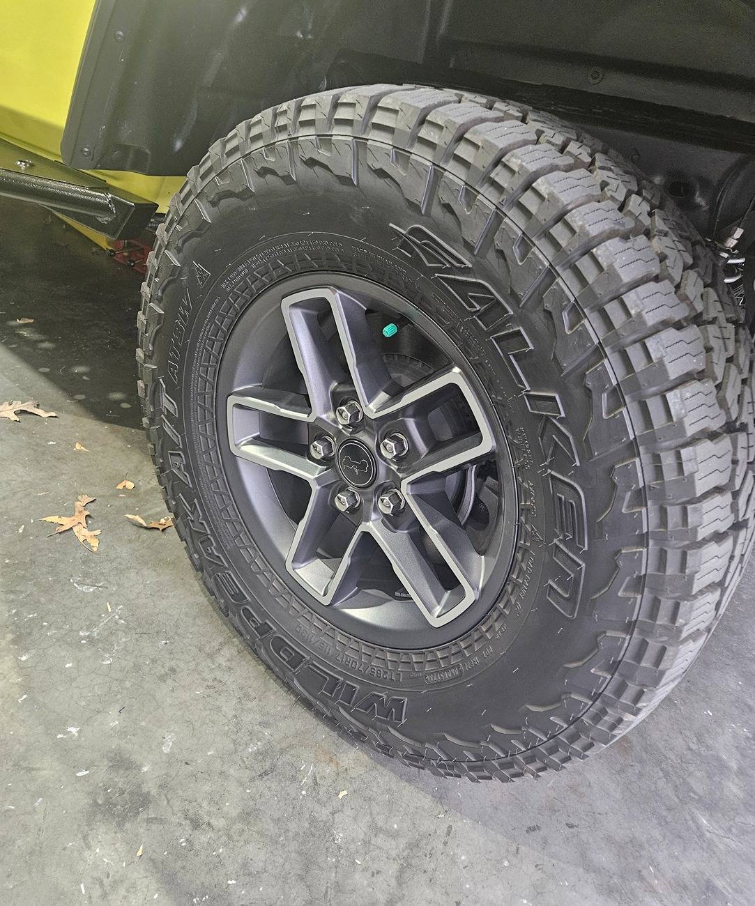 Jeep Gladiator My Gladiator came with 35s, I'm looking to downsize... trade? 20250101_104745