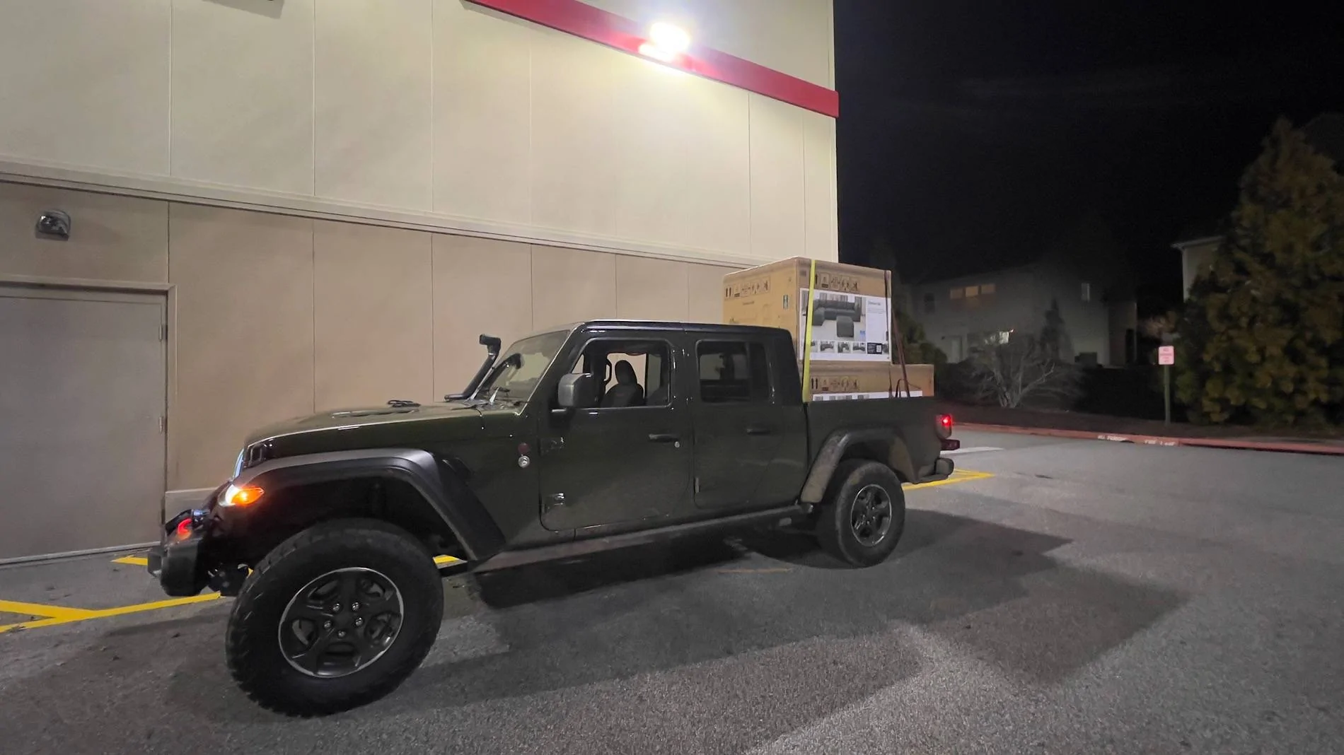 Jeep Gladiator What did you HAUL in your JT today? IMG_9944