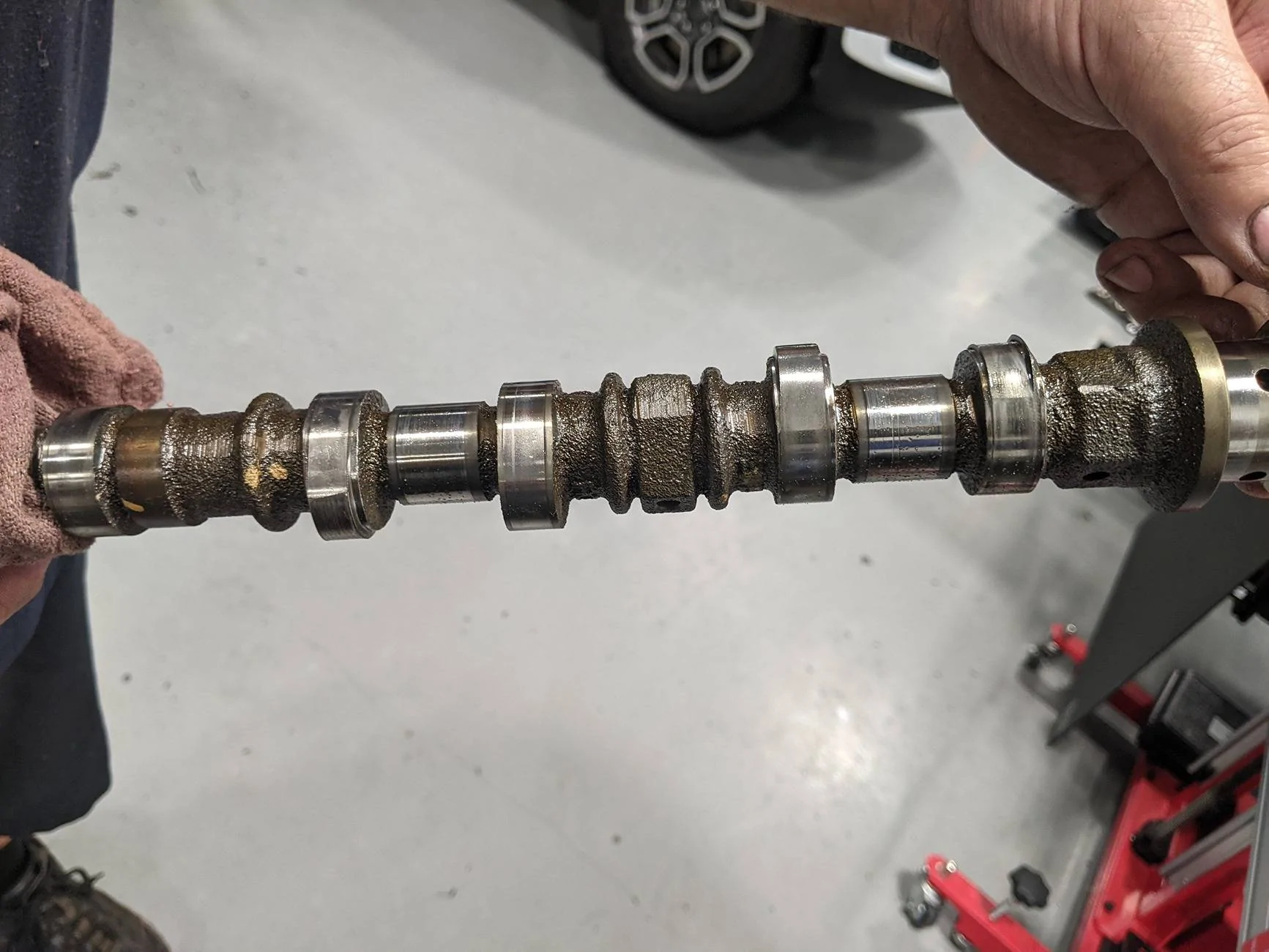 Jeep Gladiator 5k mile oil changes in spite of oil life indicator still showing plenty left 1000000322