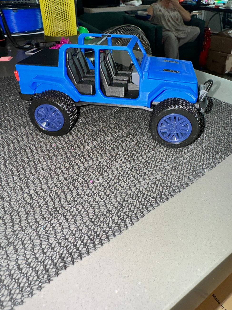 Jeep Gladiator Looking for scale model kit of JT 2024-08-30 15.31.42