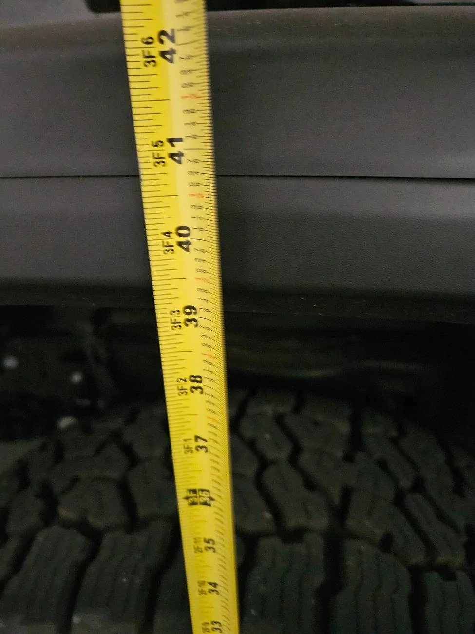 Jeep Gladiator Mojave stock height measurements 1000012143
