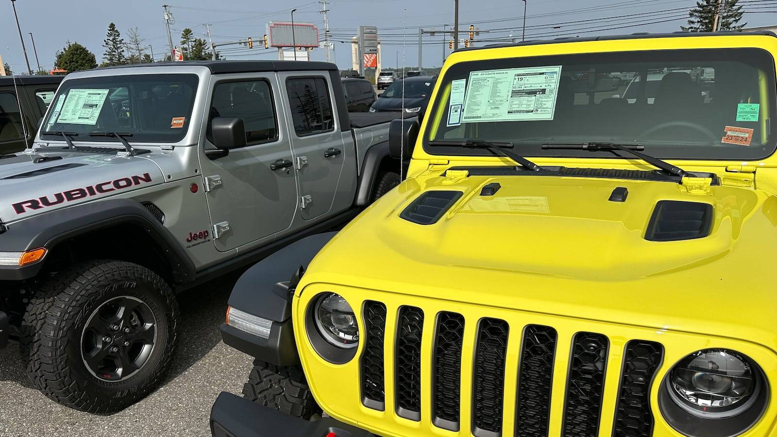 Jeep Gladiator Chrysler-Dodge-Jeep-Ram unseats Ford as least-trusted among dealers WYDS3WNK6FBUDCITU7R3CLRSFU