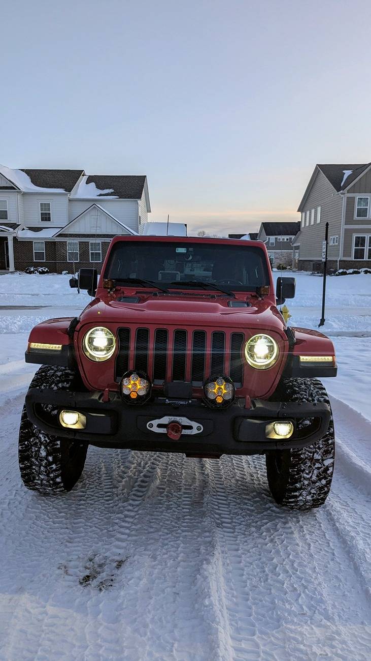 Jeep Gladiator Winter Storm Jan 6-7 2025  Post Pics Here! PXL_20250109_223820478.MP~2