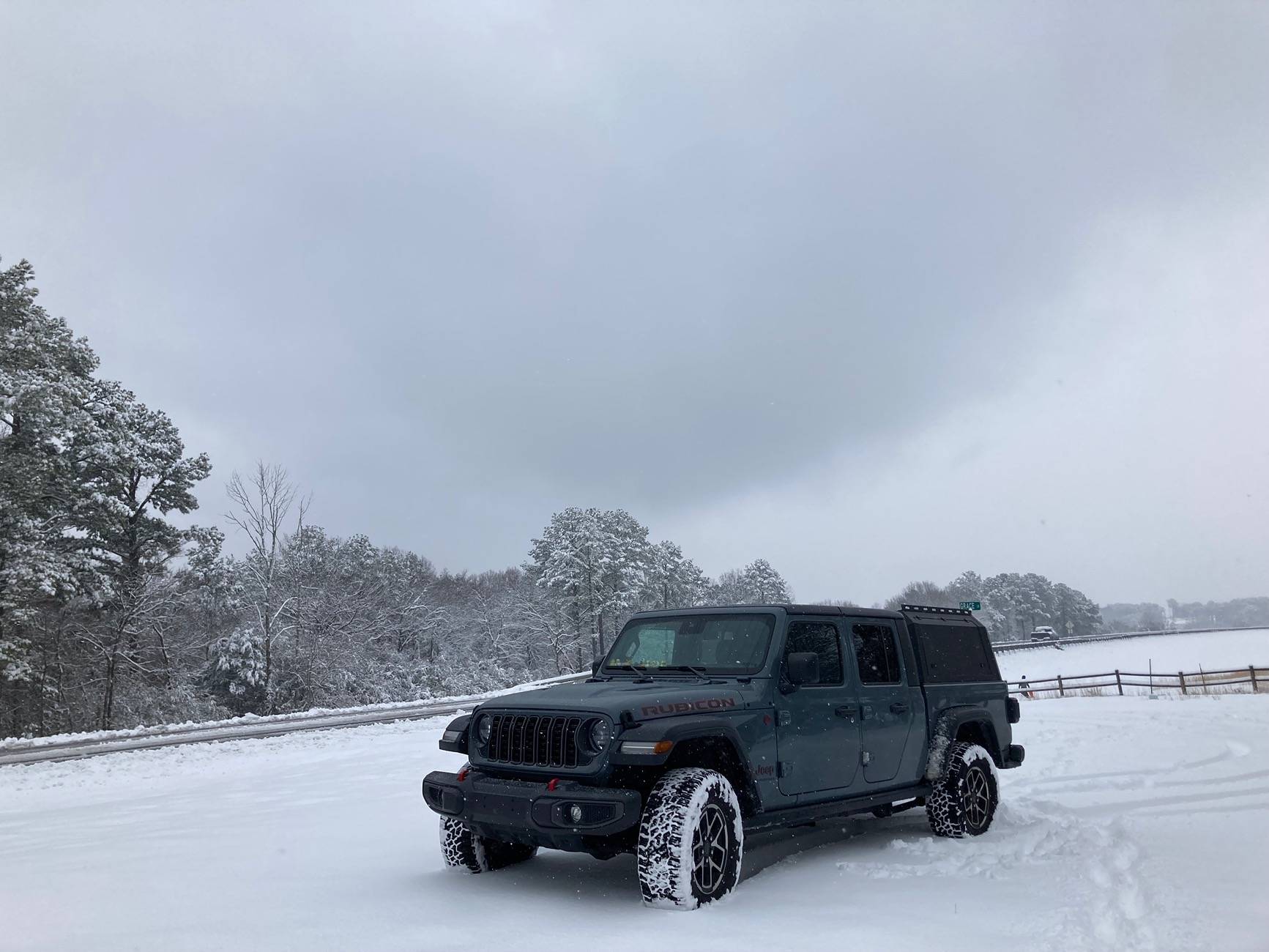 Jeep Gladiator 2024 Anvil Rubicon Family Adventure Daily Rig IMG_7839