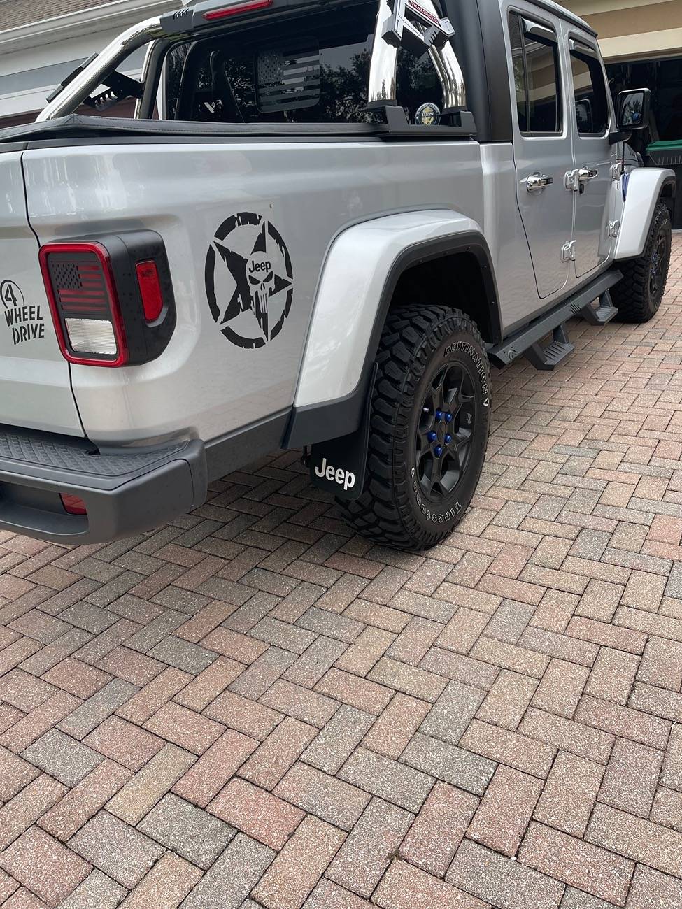 Jeep Gladiator Stickers and decal pics! IMG_4312
