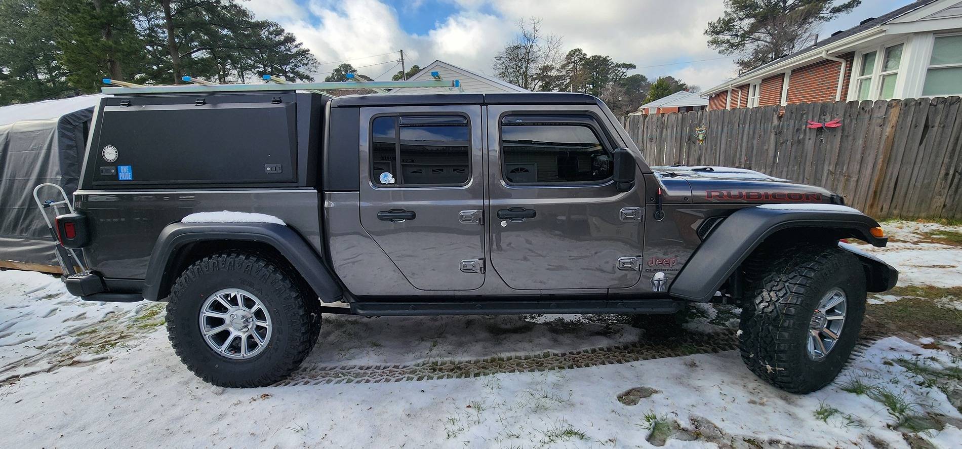Jeep Gladiator 37s no lift 20250111_123736