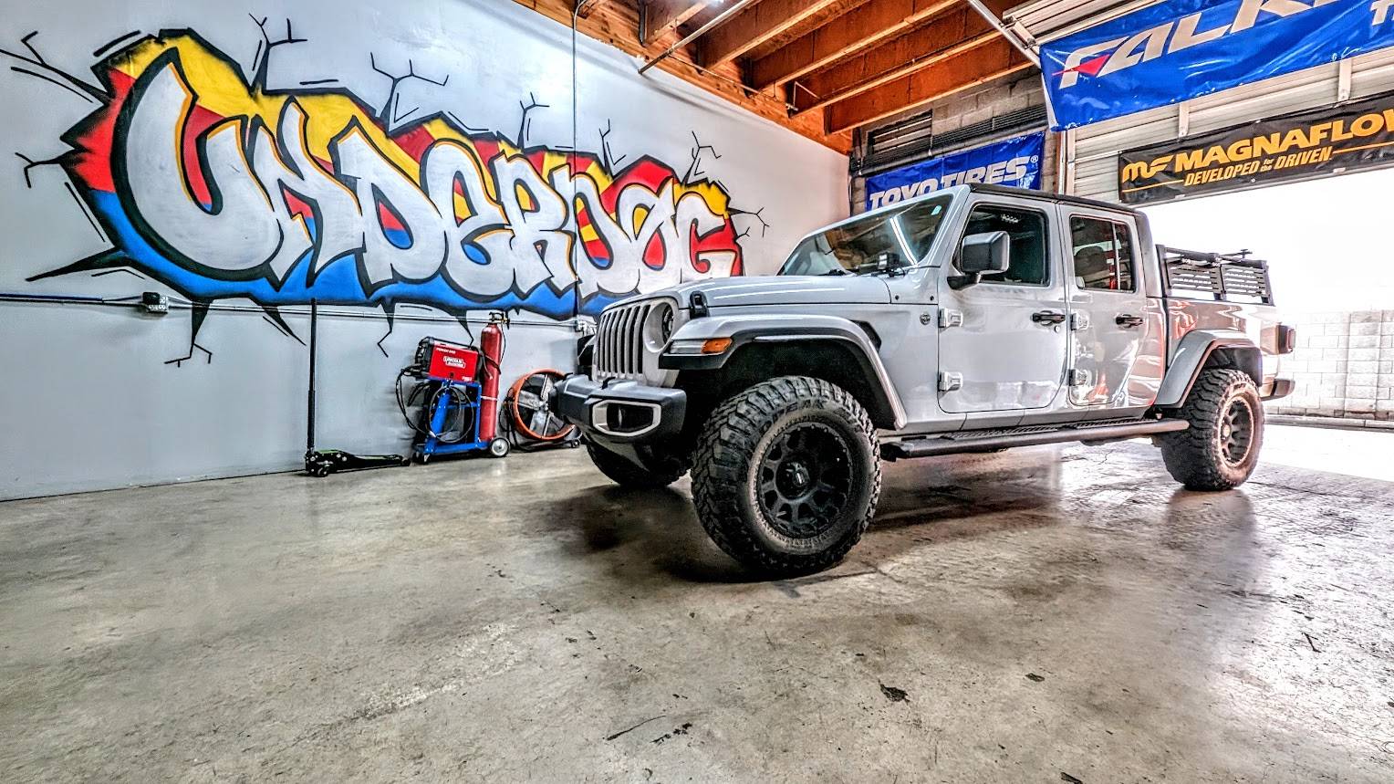 Jeep Gladiator Gladiator Glamour Shots 432609522_426504723236767_8813716351622060283_n