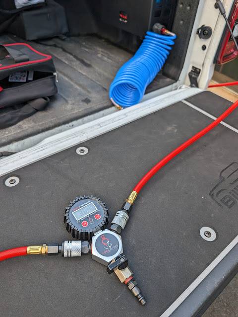 Jeep Gladiator Onboard air compressor options PXL_20240615_154102299