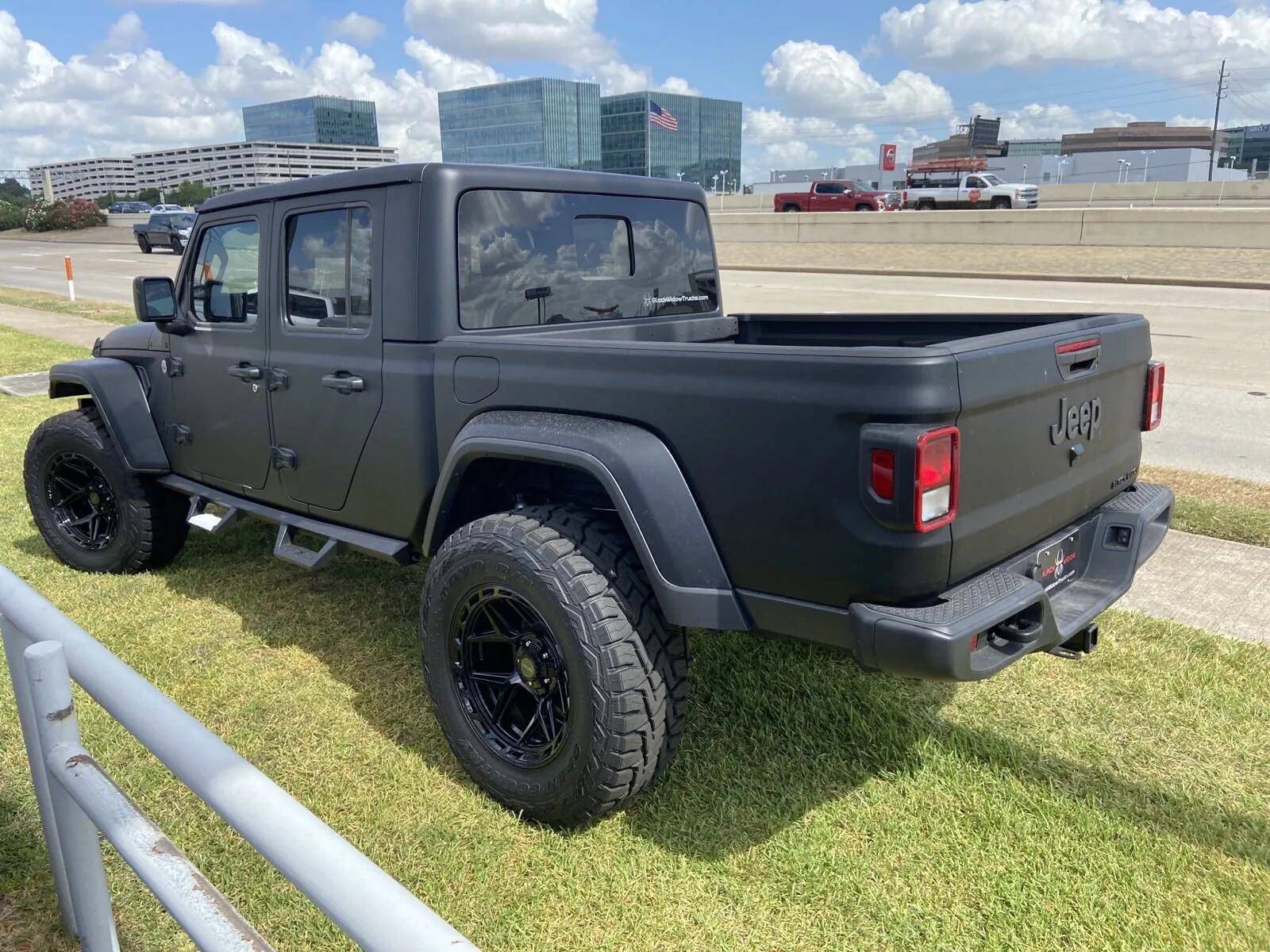 Jeep Gladiator 2022 Gladiator - the Black Widow Build 16ed656ba33d846c6c5def70abc77449x