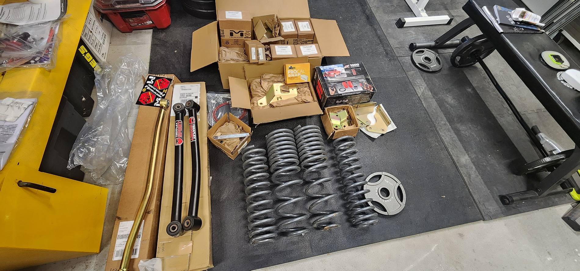 Jeep Gladiator 37s no lift 20250112_162558