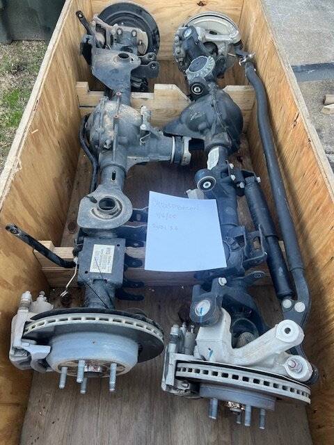 Jeep Gladiator Dana 44s axle set  '23 gladiator Rubicon Gas 18000 miles IMG_9319