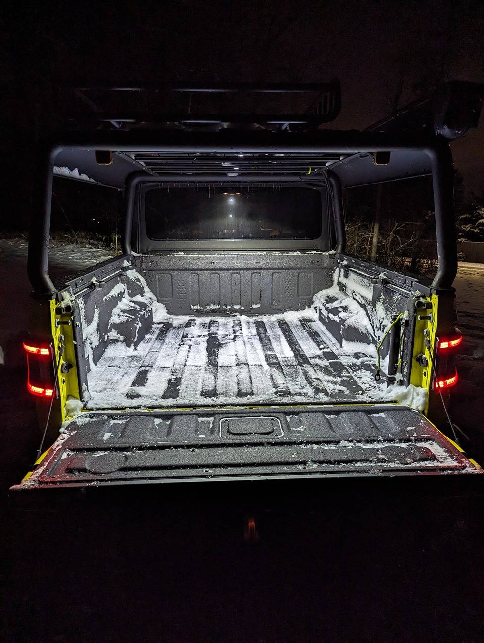 Jeep Gladiator Switche and Bed light upgrade? PXL_20240116_232530765
