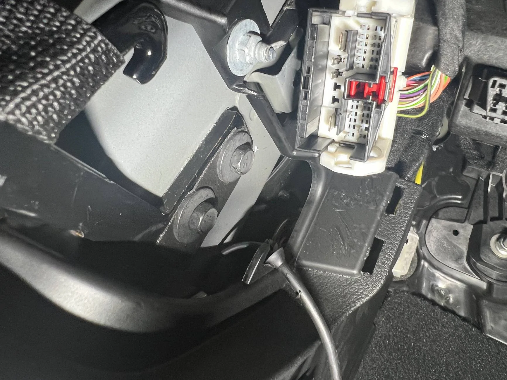 Jeep Gladiator Power mirrors not working post disassembly IMG_4525