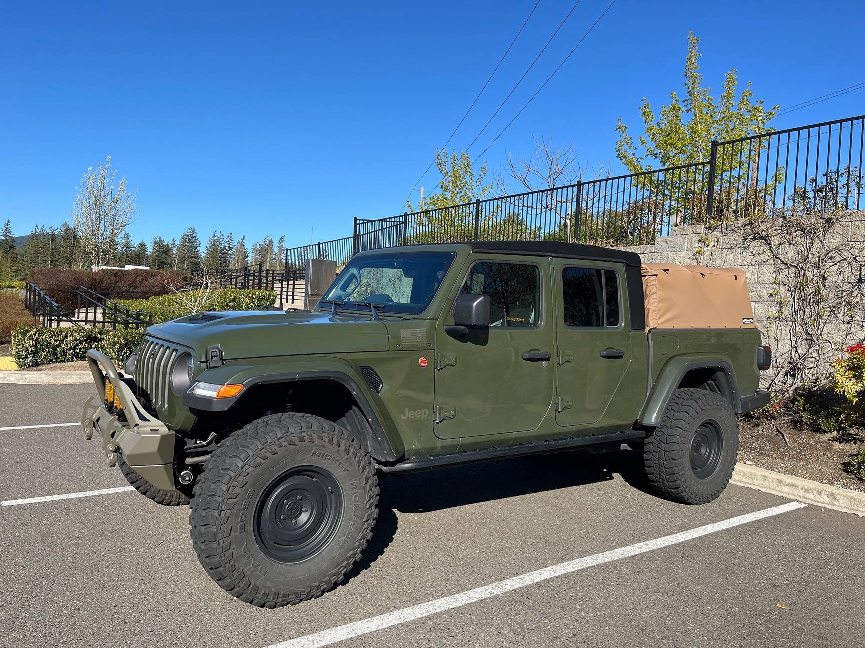 Jeep Gladiator Update with Pics - Tan Softopper vs. Premium Twill Bestop Supertop2 1737083216497-6s