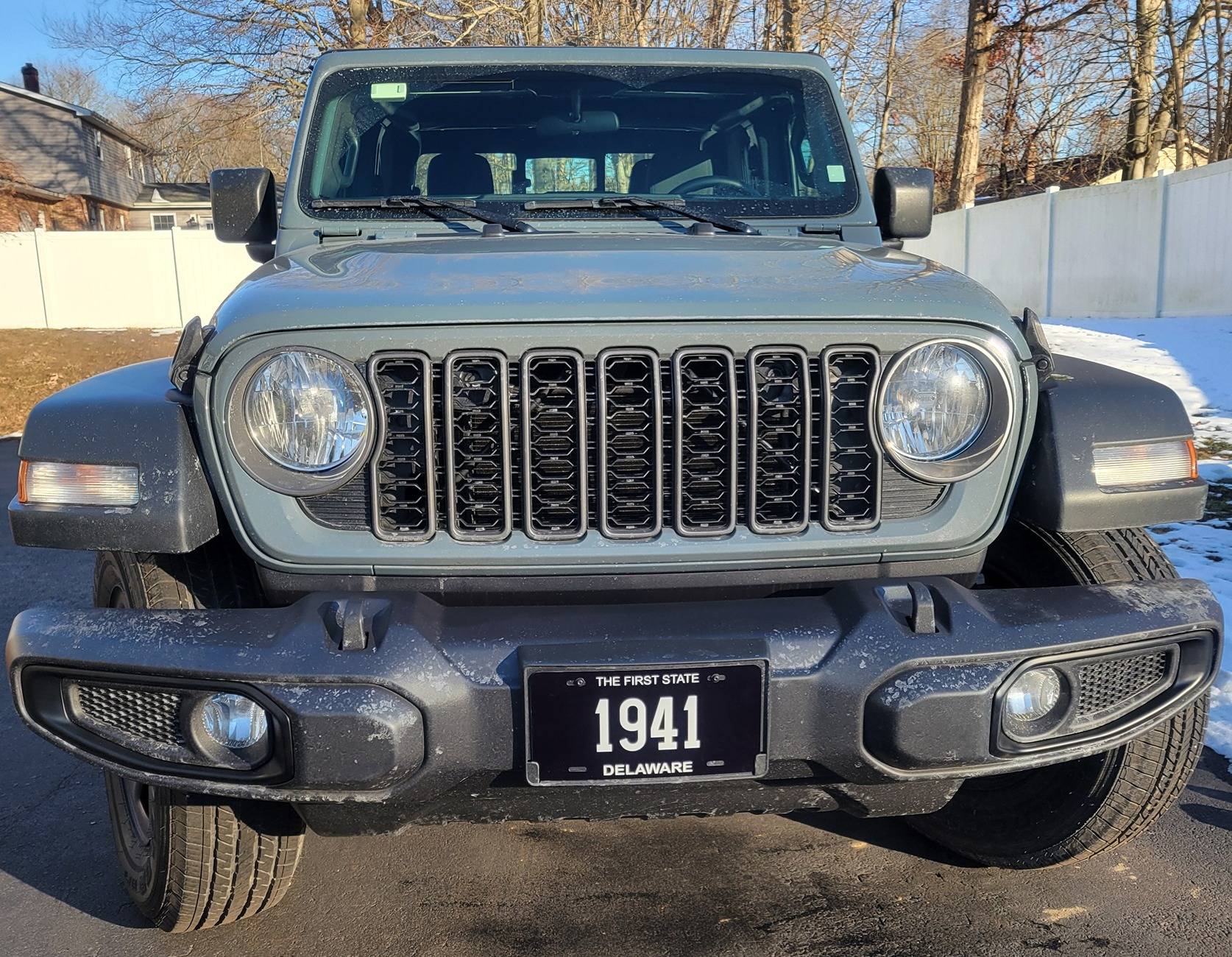 Jeep Gladiator 2025 Base Sport Anvil 20250117_151417